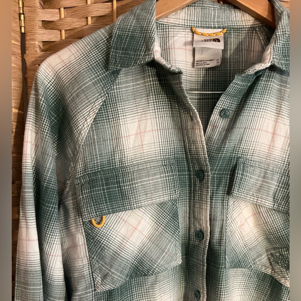 The North Face Plaid Cotton Shirt - Picture 5 of 10